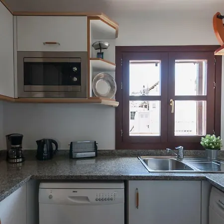 Lets Holidays La Guardia Apartamento *