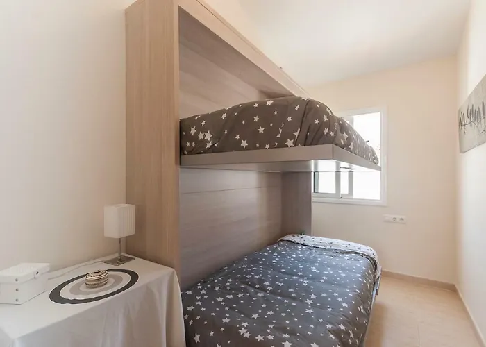 Lets Holidays Centric With Parking 2 *